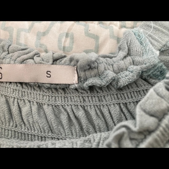 YoungByrds Women Small Seafoam Off The Shoulder Crop Smocked Puff Sleeve Blouse. - Picture 5 of 6